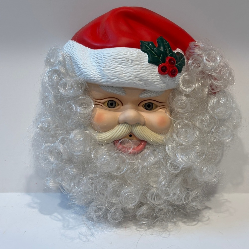 Vintage Motion Activated Talking Santa Claus Wall Plaque Light Up Holiday Decor